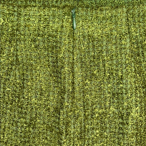 Zara sz XS Green boucle with Chain detail Mini Skirt with back zipper - Picture 5 of 5